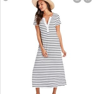 Vineyard vines short sleeve notch neck striped maxi dress, size XS